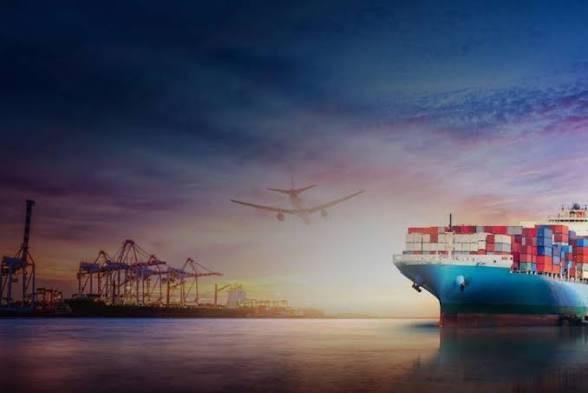 International air and sea freight logistics